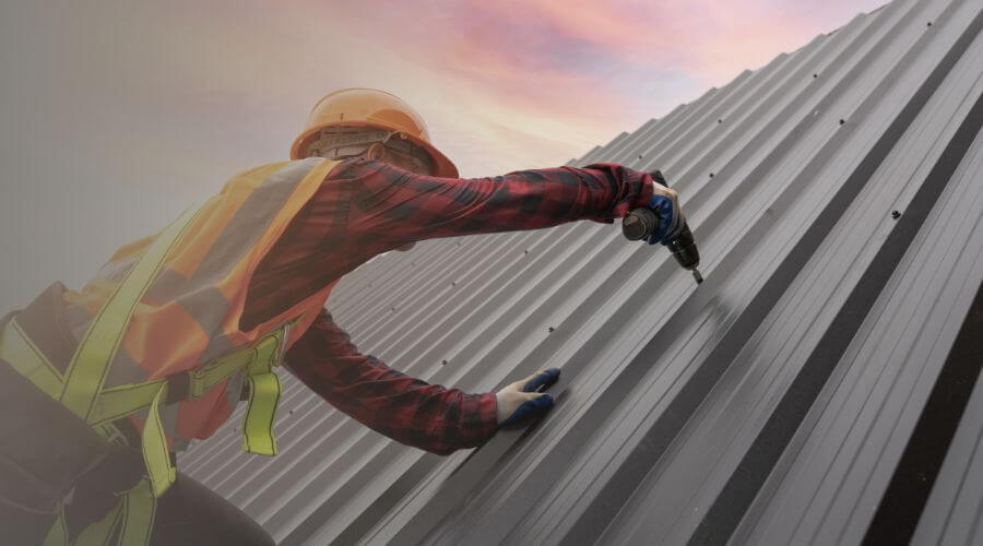Professional gutter cleaning in Parkers Lake, KY